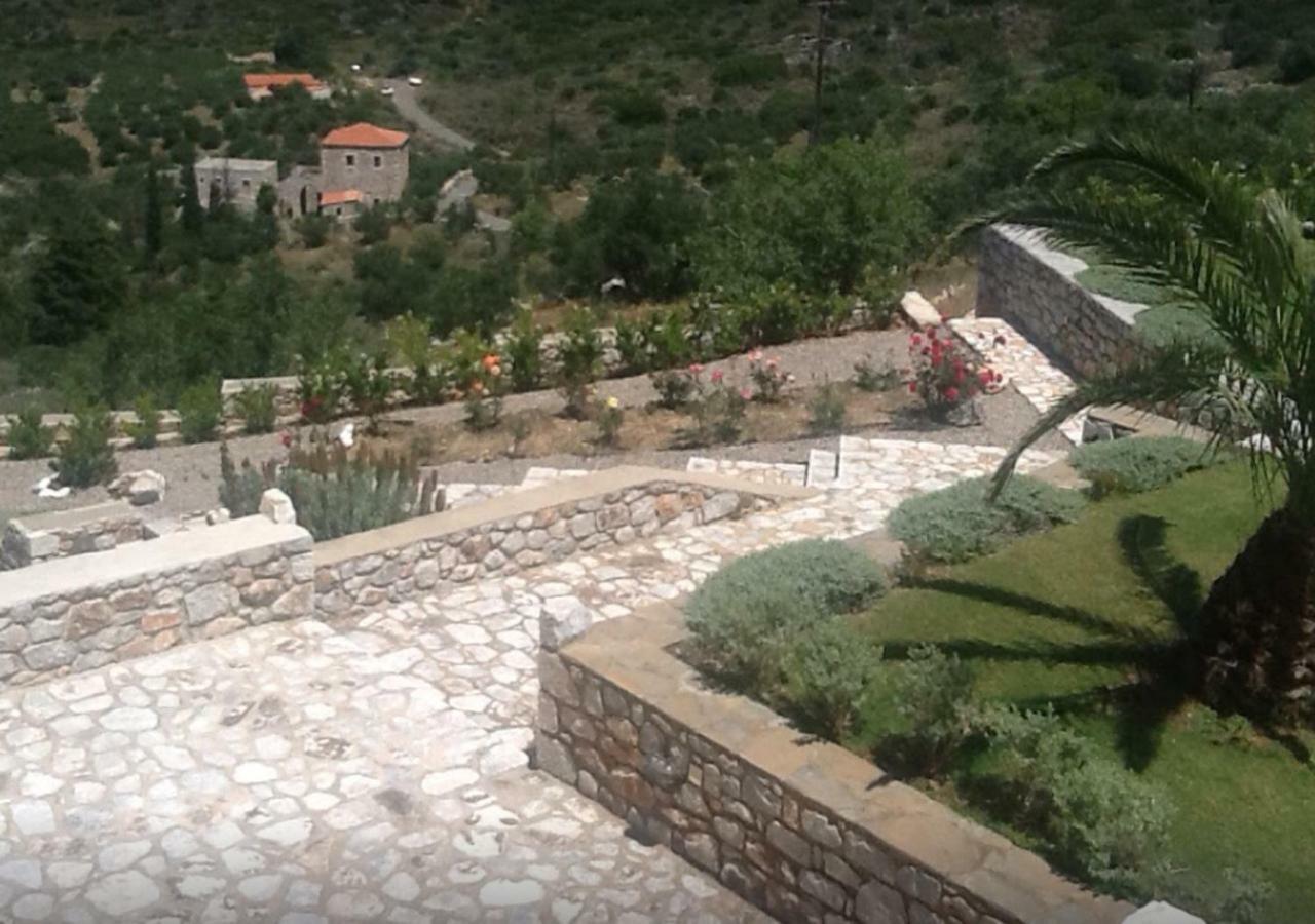 Focalion Castle Luxury Suites Pírgos Dhiroú Exterior foto
