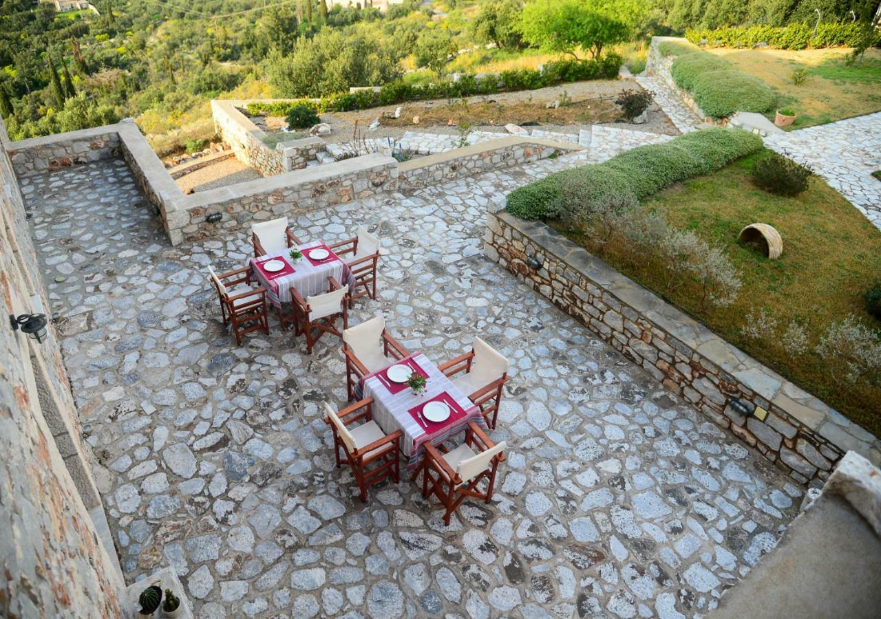 Focalion Castle Luxury Suites Pírgos Dhiroú Exterior foto