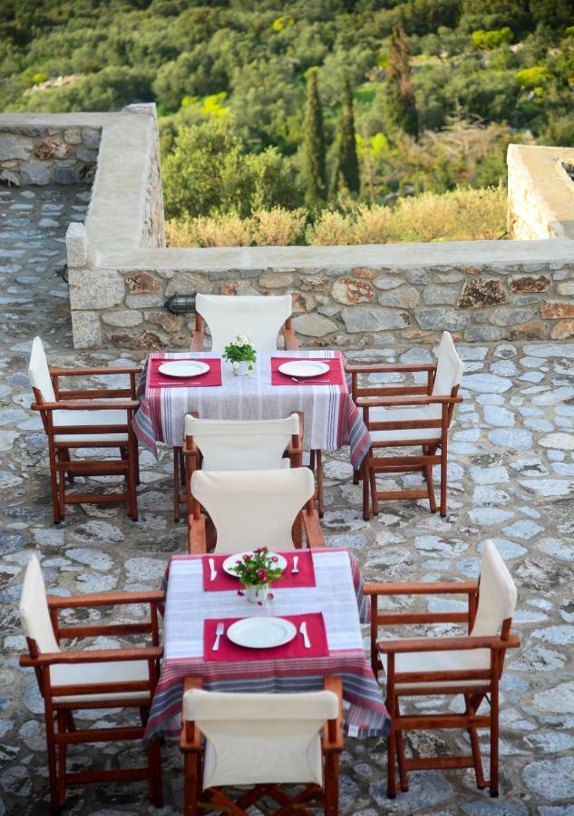 Focalion Castle Luxury Suites Pírgos Dhiroú Exterior foto