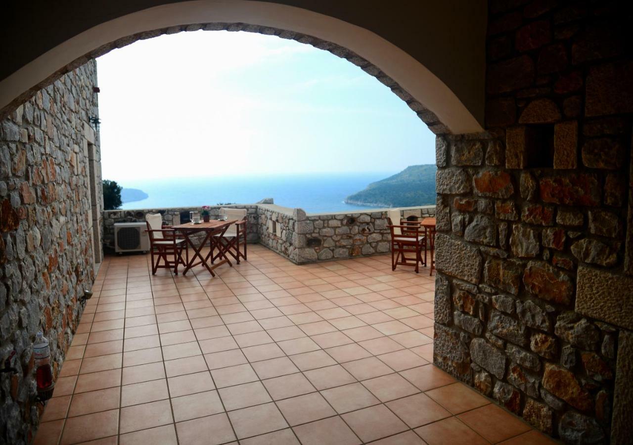 Focalion Castle Luxury Suites Pírgos Dhiroú Exterior foto
