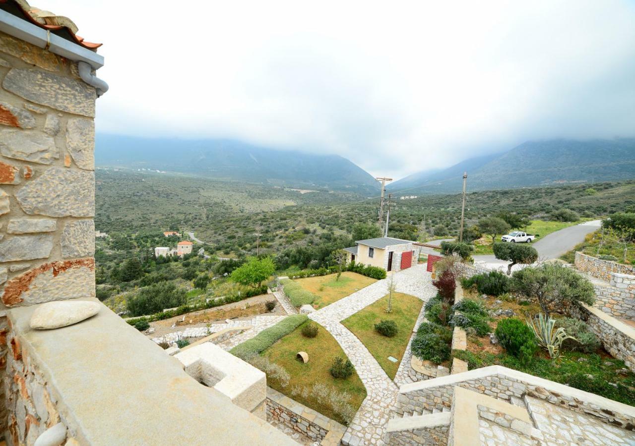 Focalion Castle Luxury Suites Pírgos Dhiroú Exterior foto