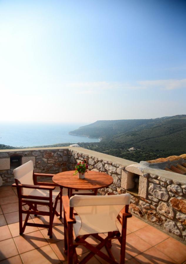 Focalion Castle Luxury Suites Pírgos Dhiroú Exterior foto