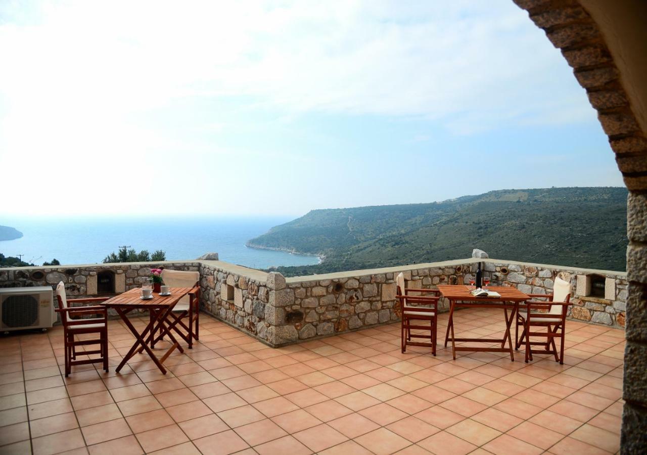 Focalion Castle Luxury Suites Pírgos Dhiroú Exterior foto
